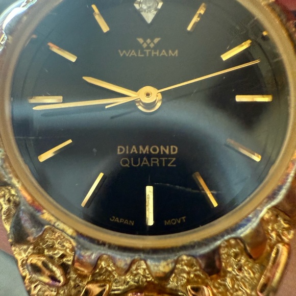 Vintage Waltham Diamond Nugget Watch Gold Tone Stainless Steel new battery - Picture 9 of 11